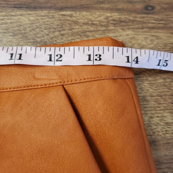 Shinestar Size Medium Orange Faux Leather Mini Skirt - Picture 4 of 5